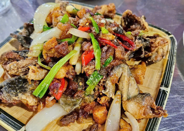 quán Tre Vàng nổi tiếng Hóc Môn